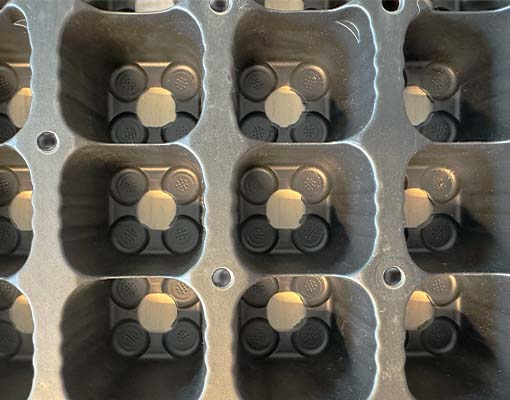Ellepot propagation tray EP32070 designed to provide young plants with optimal air circulation, drainage